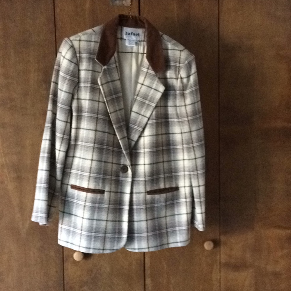 Blazer- wool & polyester- grey plaid, lined